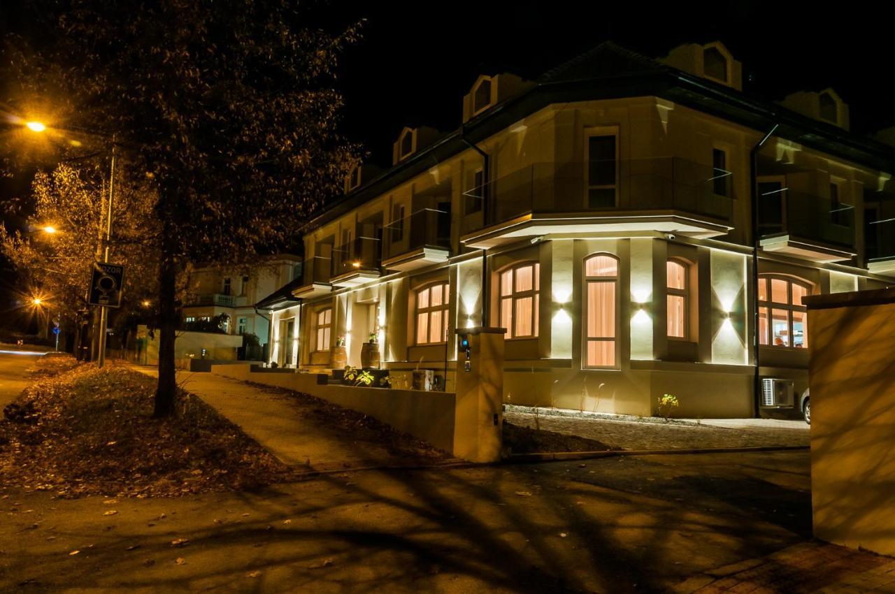 Hotel U Kaplicky Písek Екстериор снимка