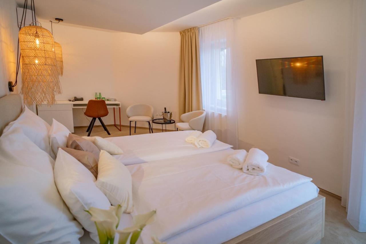 Hotel U Kaplicky Písek Екстериор снимка