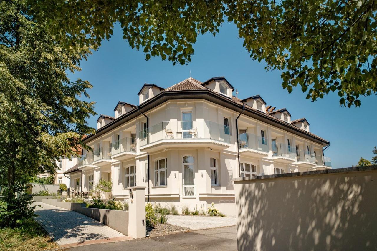 Hotel U Kaplicky Písek Екстериор снимка