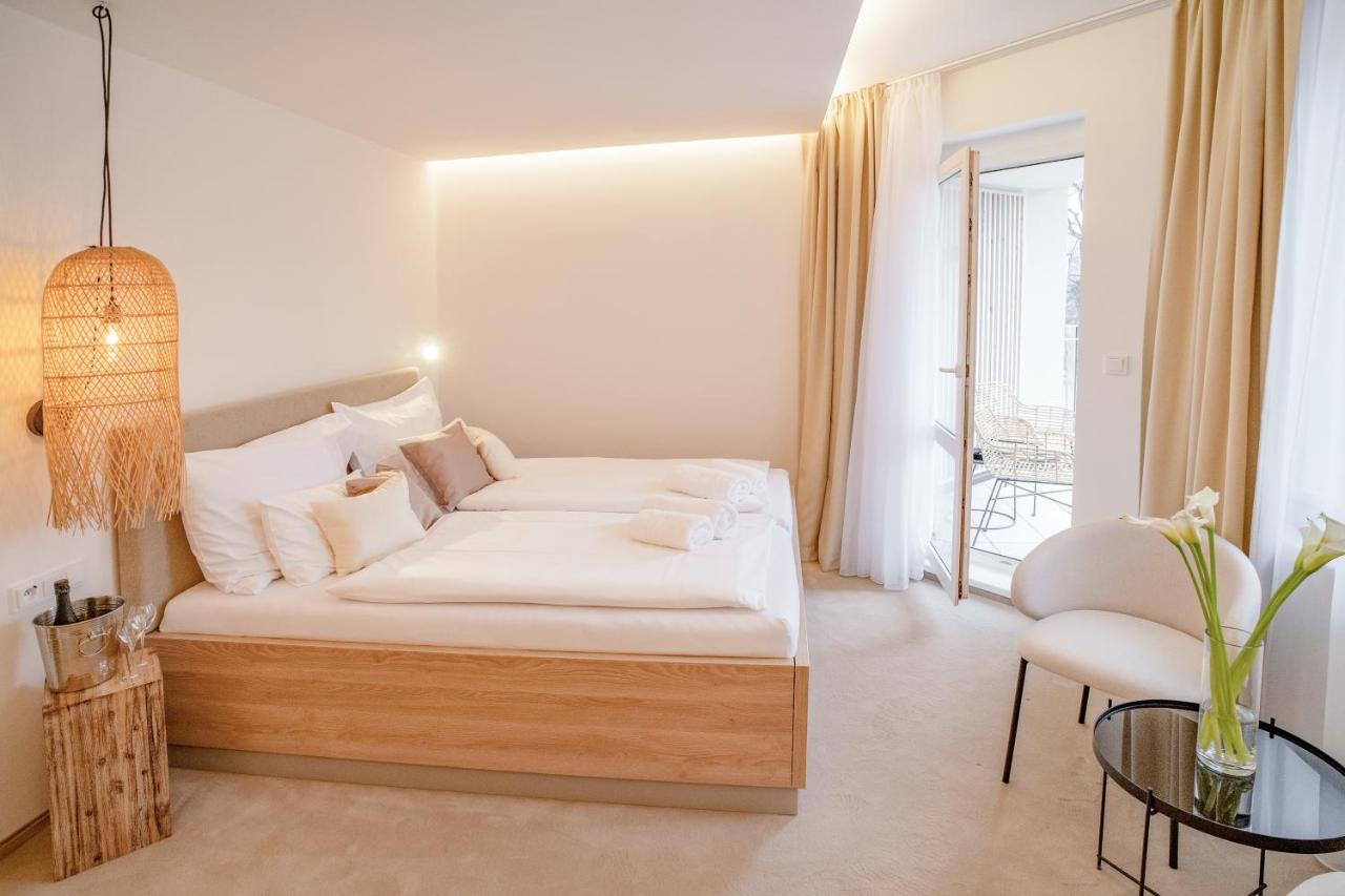 Hotel U Kaplicky Písek Екстериор снимка